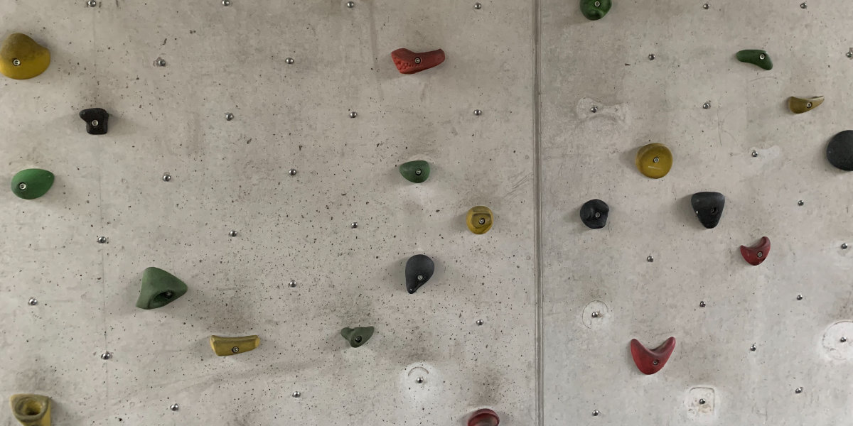 ... wieder eine neue Route an der Boulderwand